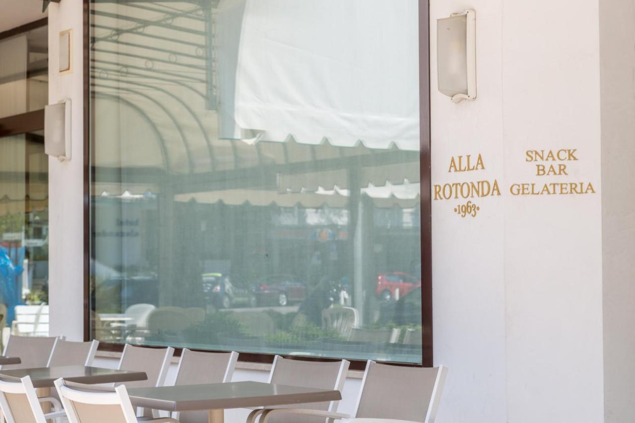 Residence Alla Rotonda Lido di Jesolo Kültér fotó