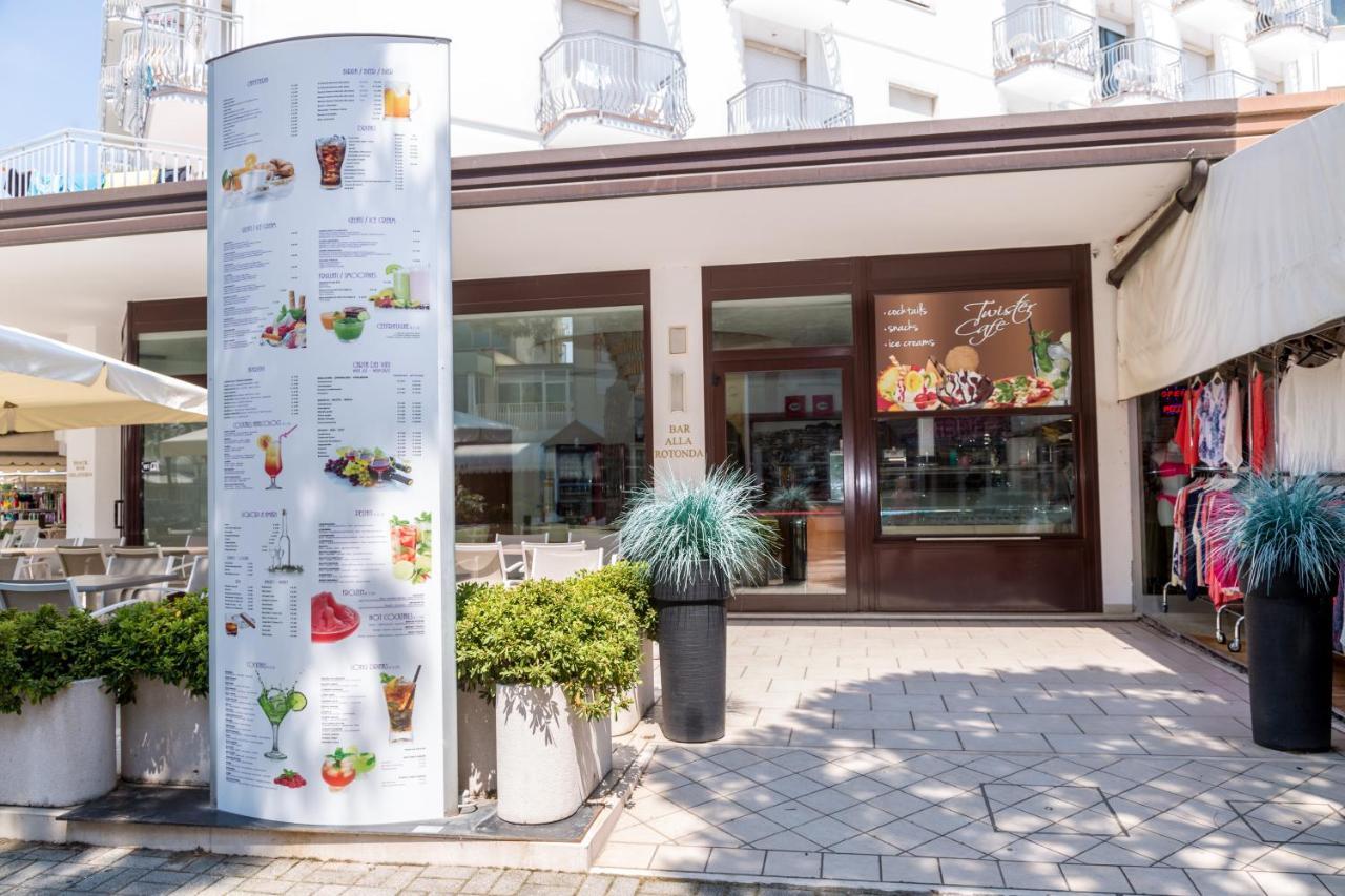 Residence Alla Rotonda Lido di Jesolo Kültér fotó