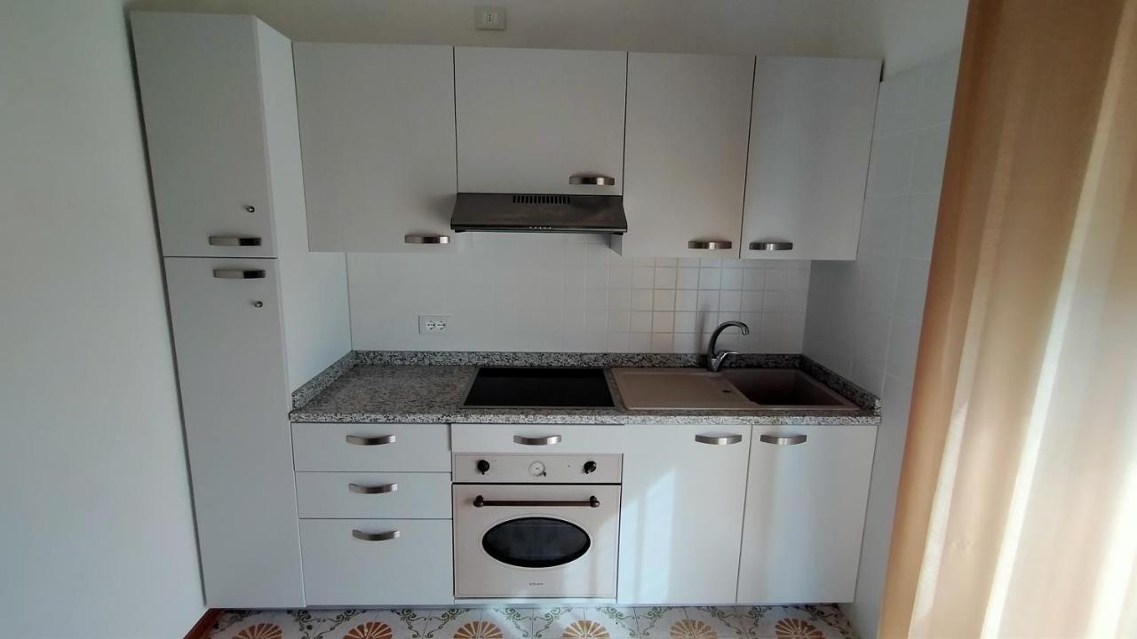 Residence Alla Rotonda Lido di Jesolo Szoba fotó